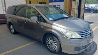 2006 Nissan Presage Station Wagon Photo