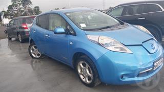 2011 Nissan Leaf Hatch Photo