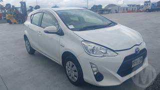 2016 Toyota Aqua Hatch Photo