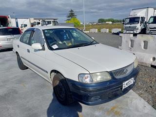 2001 Nissan Sunny Sedan Photo