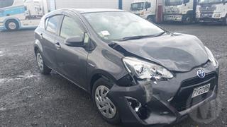 2016 Toyota Aqua Hatch Photo