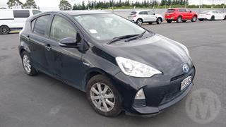 2014 Toyota Aqua Hatch Photo