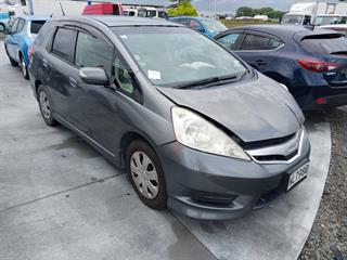 2011 Honda fit Shuttle Station Wagon Photo