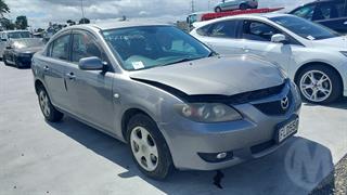 2005 Mazda Axela Sedan Photo
