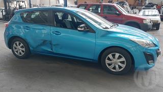 2010 Mazda Axela Hatch Photo