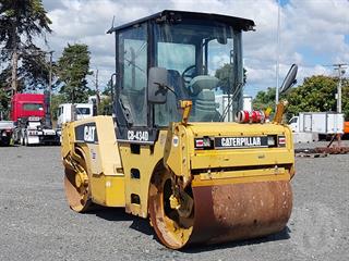2006 Caterpillar CB-434D Roller (Multi Wheel) Photo