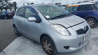 2005 Toyota Vitz Hatch Photo