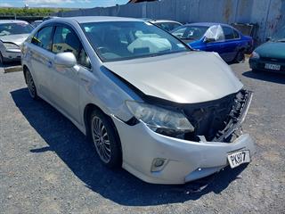 2010 Toyota SAI Sedan Photo