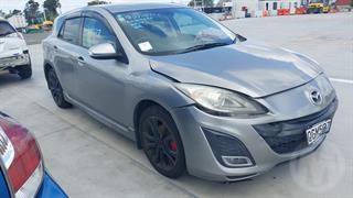 2010 Mazda Axela Hatch Photo