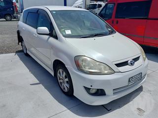 2008 Toyota Ipsum Station Wagon Photo