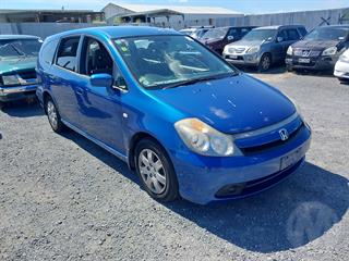 2004 Honda Stream Station Wagon Photo