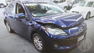 2011 Mazda Axela Sedan Photo