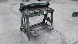 Guillotine Engineering Equipment Photo