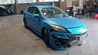 2010 Mazda Axela Sport Hatch Photo