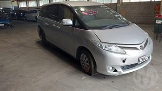 2017 Toyota Previa Station Wagon Photo