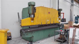 DYE 160t Press Brake Photo
