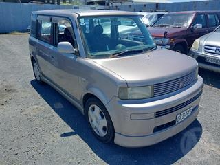 2000 Toyota BB Hatch Photo