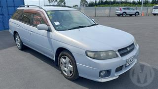 2000 Nissan Avenir Station Wagon Photo
