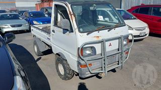1996 Mitsubishi Minicab Utility Photo