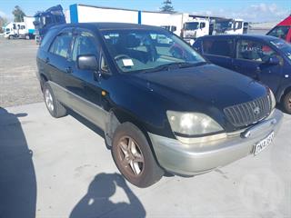 1998 Toyota Harrier Station Wagon Photo