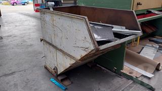 Tipping Steel BIN Engineering Equipment Photo