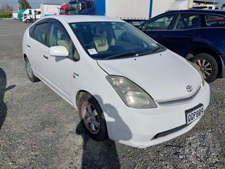 2008 Toyota Prius Sedan Photo