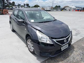 2015 Nissan Pulsar ST Hatch Photo