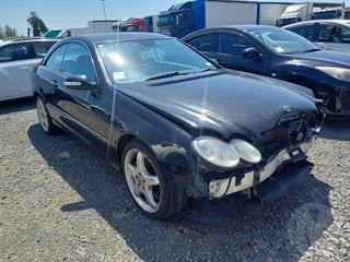 2002 Mercedes-Benz CLK 5.0P5SPA2DRCPE AV Sedan Photo