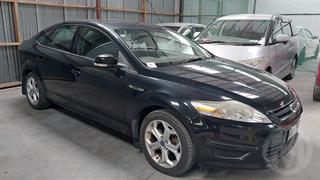 2013 Ford Mondeo Hatch Photo