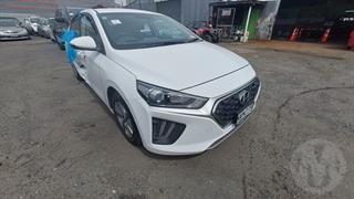 2021 Hyundai Ioniq Hybrid Hatch Photo