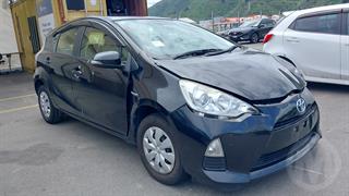 2014 Toyota Aqua Hatch Photo