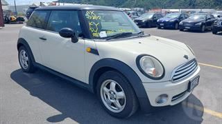 2007 MINI Cooper Hatch Photo