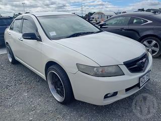 2005 Honda Accord Hatch Photo