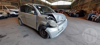 2004 Toyota Passo Hatch Photo