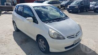 2006 Honda fit Hatch Photo