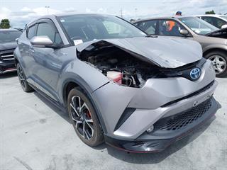 2017 Toyota C-hr Hybrid Hatch Photo
