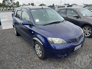 2004 Mazda Demio Hatch Photo