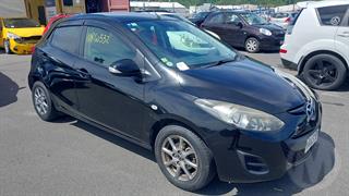 2013 Mazda Demio Hatch Photo