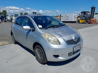 2006 Toyota Vitz Hatch Photo