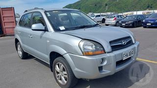 2010 Hyundai Tuscon Station Wagon Photo