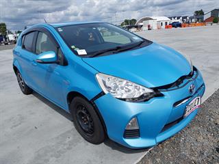 2014 Toyota Aqua Hatch Photo