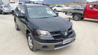 2003 Mitsubishi Airtrek Sport Gear Station Wagon Photo