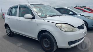 2005 Mazda Demio Hatch Photo