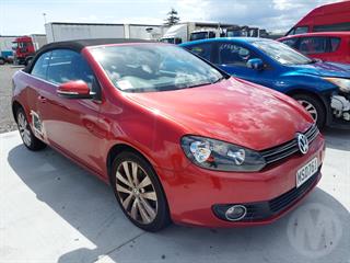 2012 Volkswagen Golf Cabriolet Photo