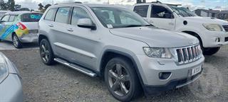 2013 Chrysler Jeep Grand Cherokee Station Wagon Photo