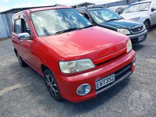 1999 Nissan Cube Hatch Photo