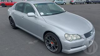 2005 Toyota Markx Sedan Photo