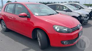 2010 Volkswagen Golf Hatch Photo