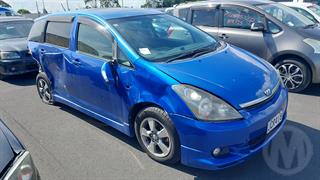 2004 Toyota Wish Station Wagon Photo