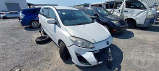 2016 Mazda Premacy Sky-active Station Wagon Photo